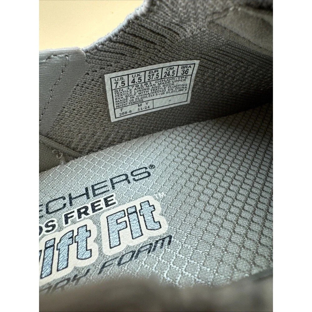 New Skechers Women's Taupe Virtue Swift Fit Sneaker Hands Free Memory Foam 7.5